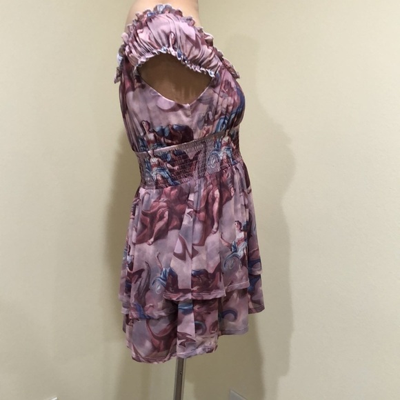 Urban Outfitters Romper Size Small Pastel Purple Renaissance Angel Print - Picture 5 of 11